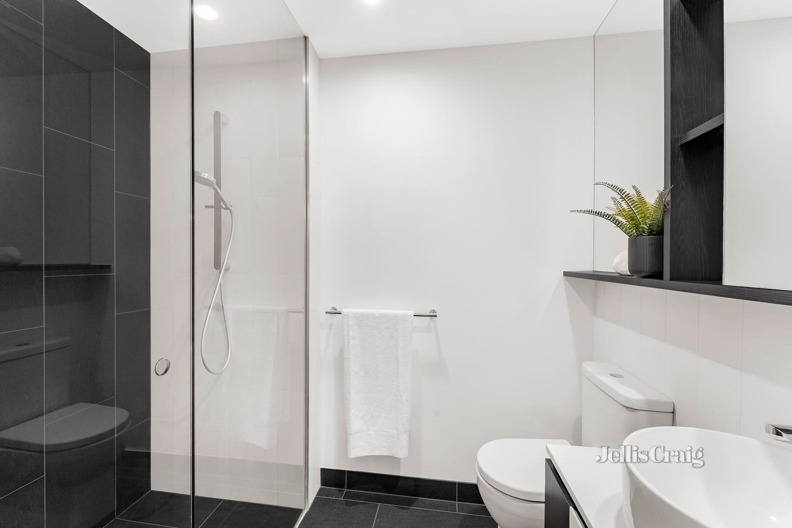 311/5-7 Irving Avenue, Box Hill image 7