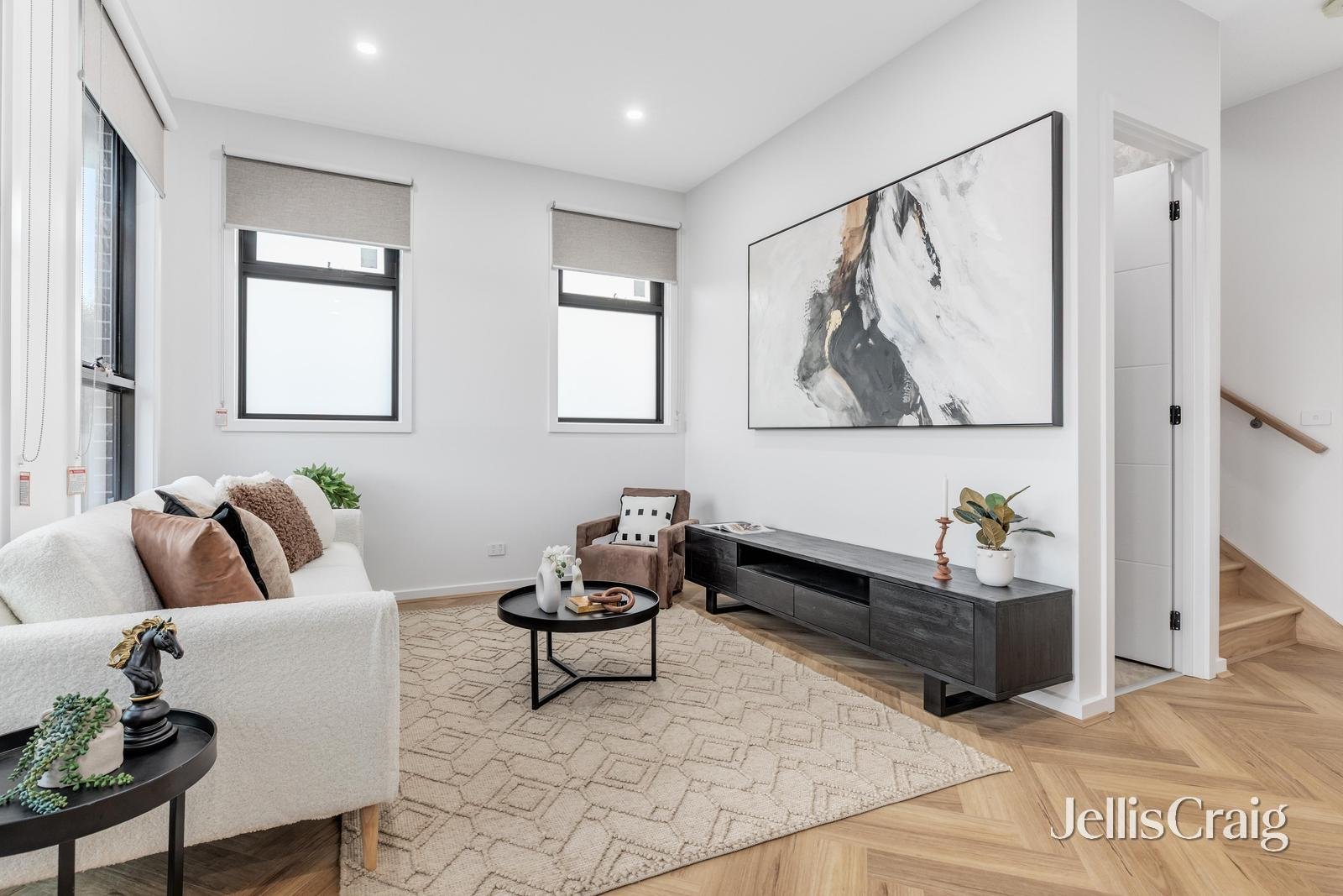 3/115 Coleman Parade, Glen Waverley image 3