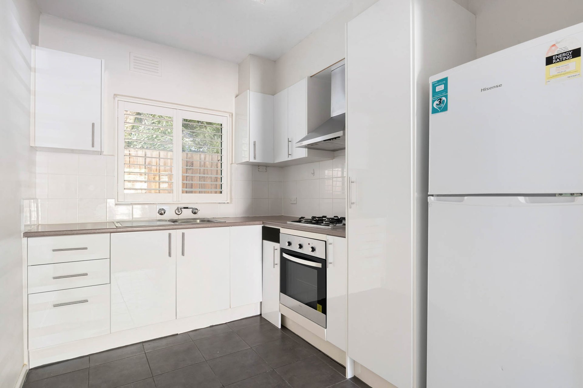 Property Gallery Thumbnail 3