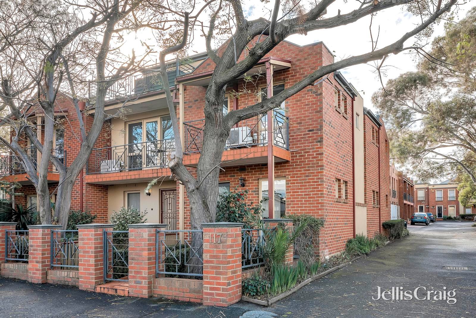 3/117 Albion Street, Brunswick image 1