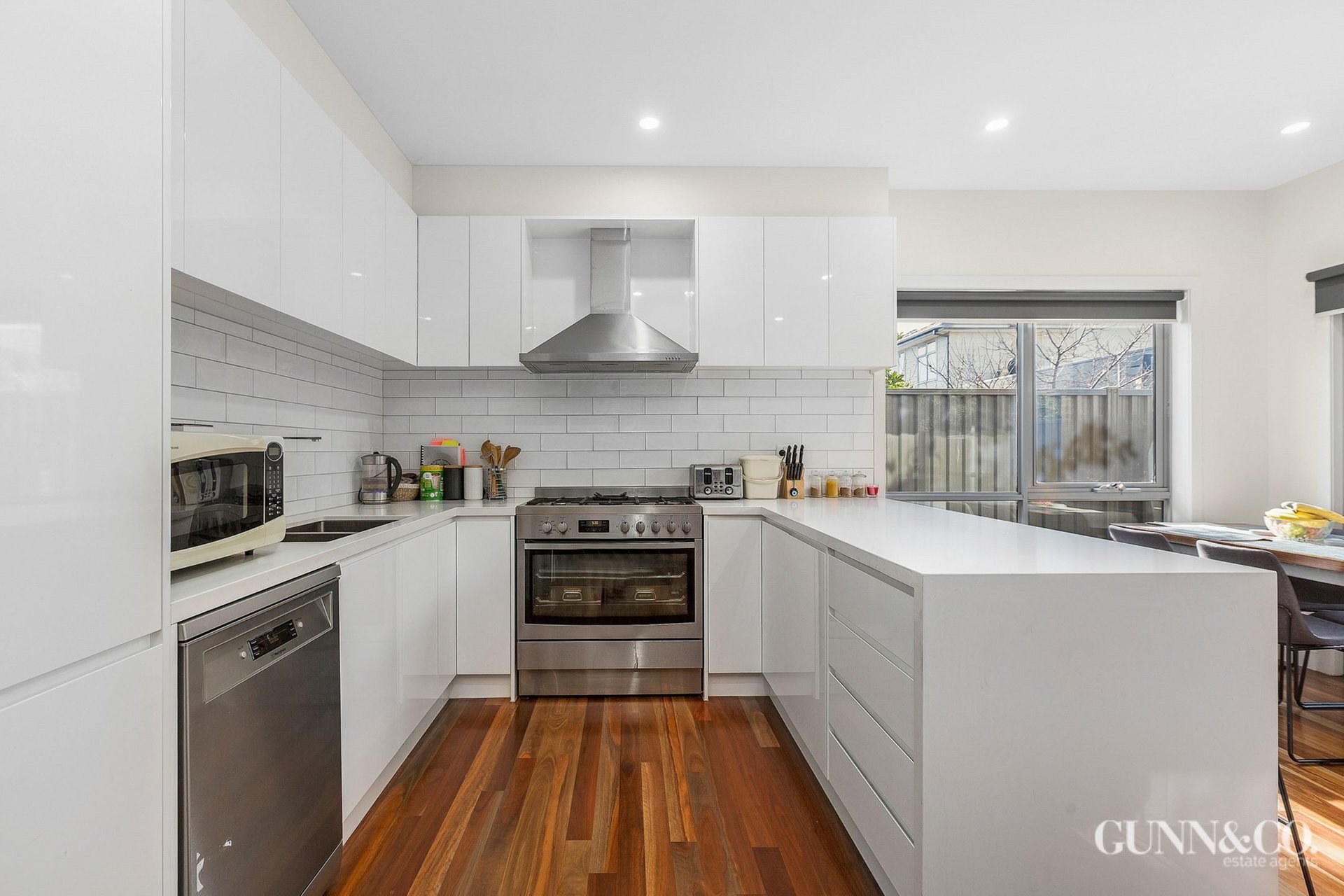 3/118 Second Avenue, Altona North image 2