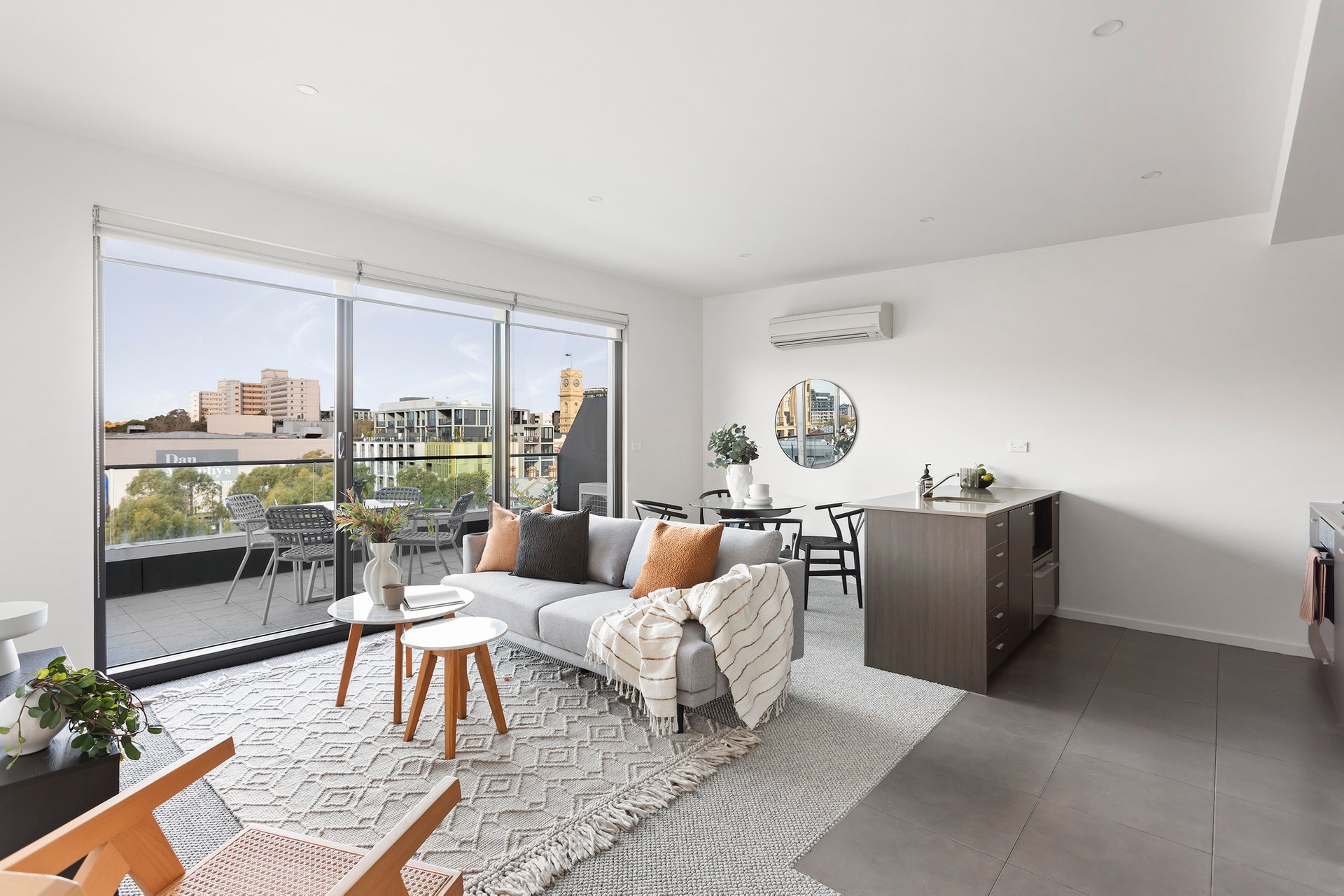 Property Gallery - Main Image