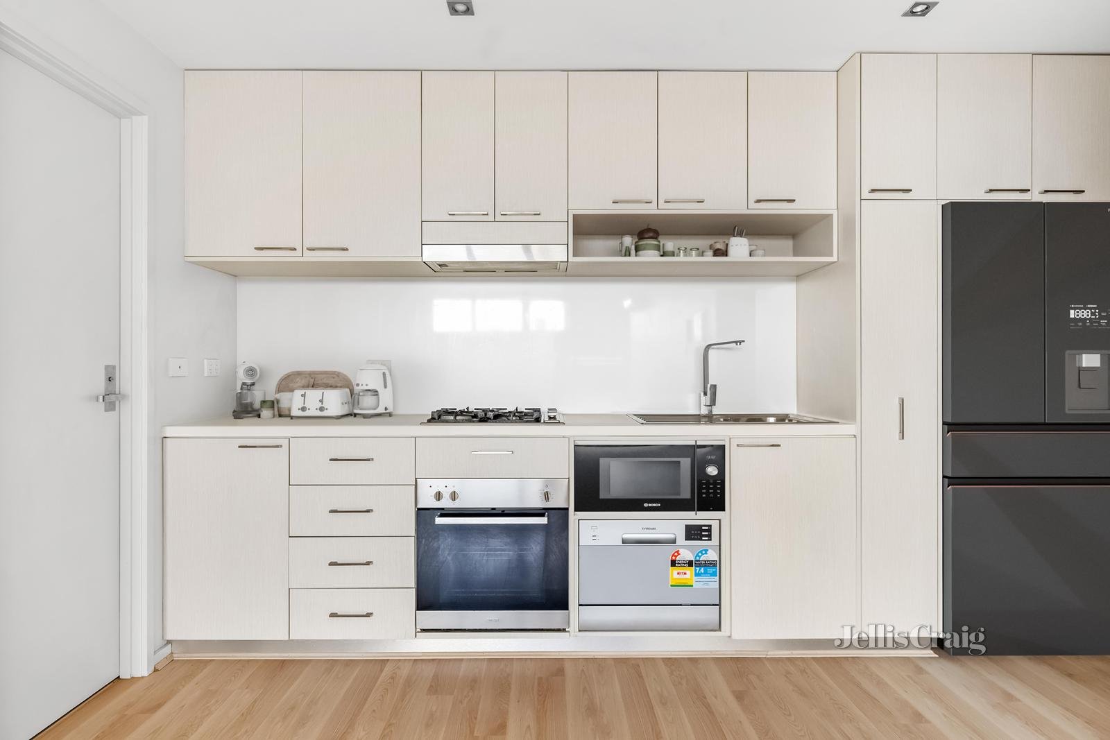 311b/177-187 Boundary Road, North Melbourne image 7
