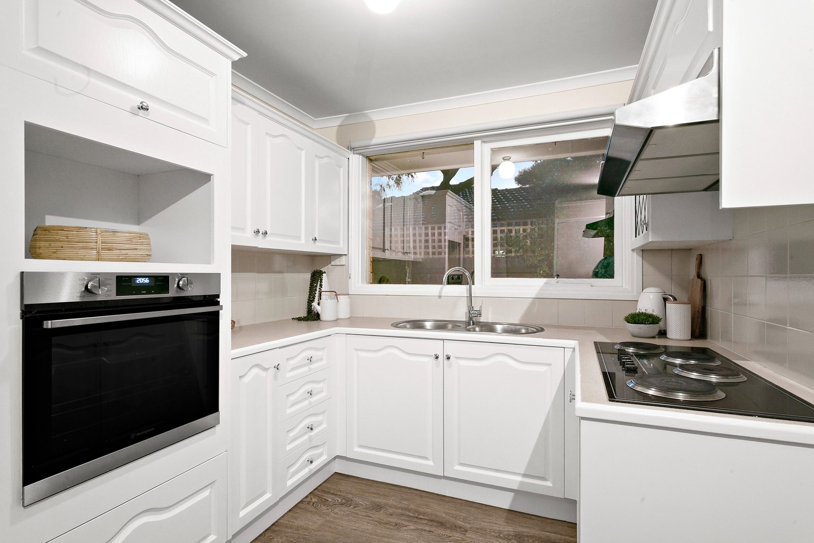 Property Gallery Thumbnail 6