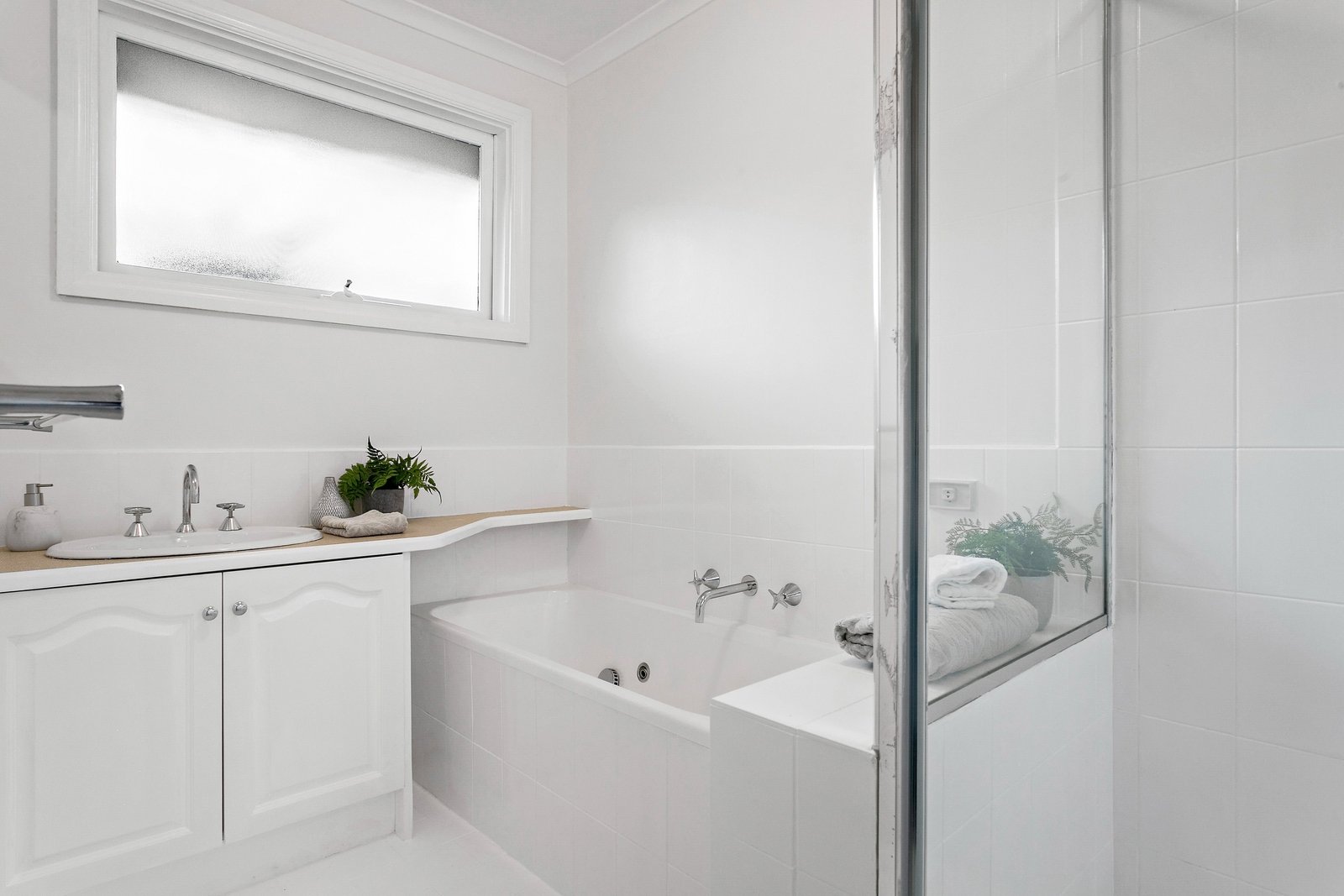 Property Gallery Thumbnail 9