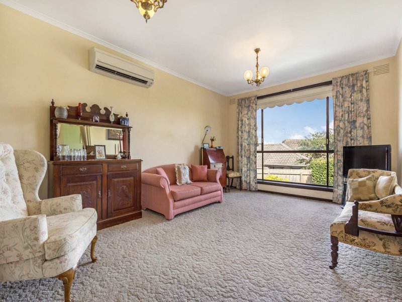 3/12 Florence Road, Surrey Hills image 2