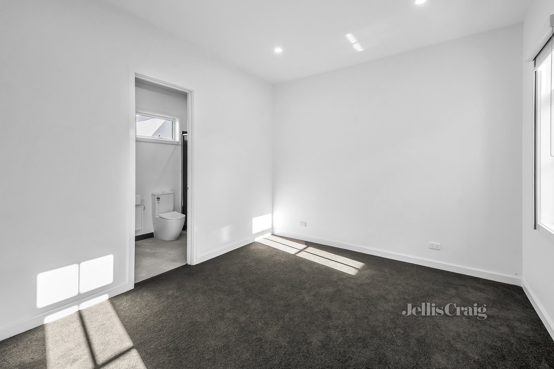 3/12 Greenwood Street, Burwood image 6