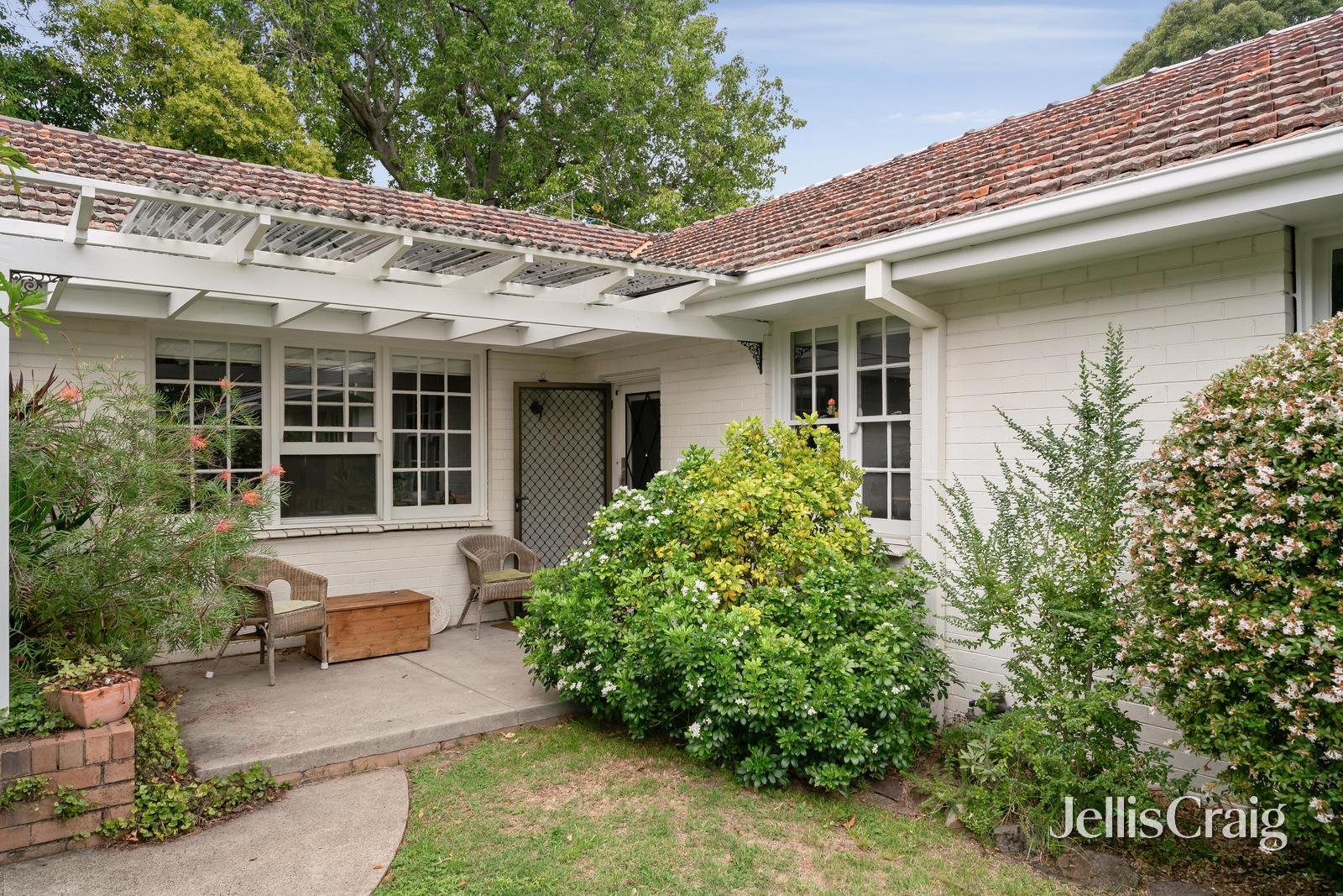 3/12 Rubens Grove, Canterbury image 1