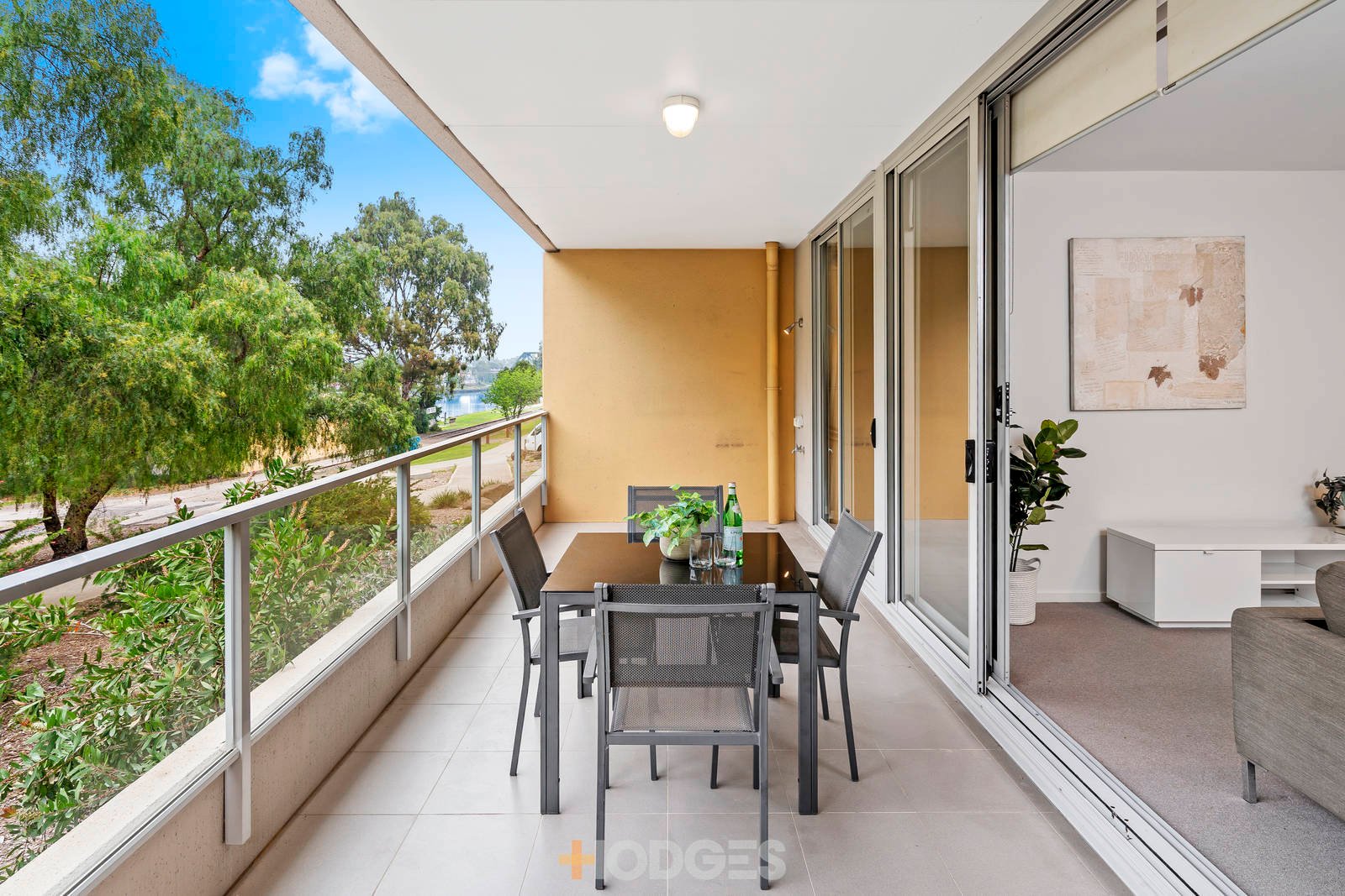 31 / 2 Saltriver Place Footscray