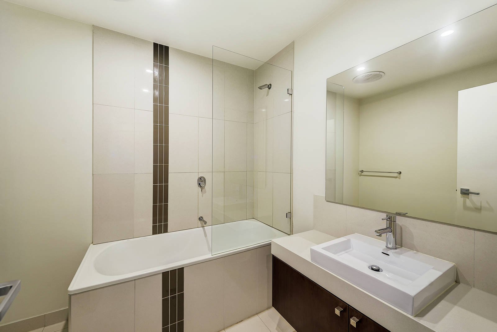 3/120 Patterson Road, Bentleigh image 7
