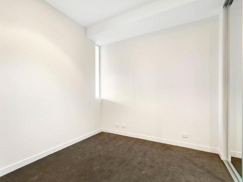 Property Gallery Thumbnail 6