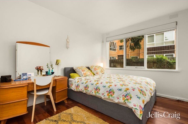 3/122 Glen Huntly Road, Elwood image 4