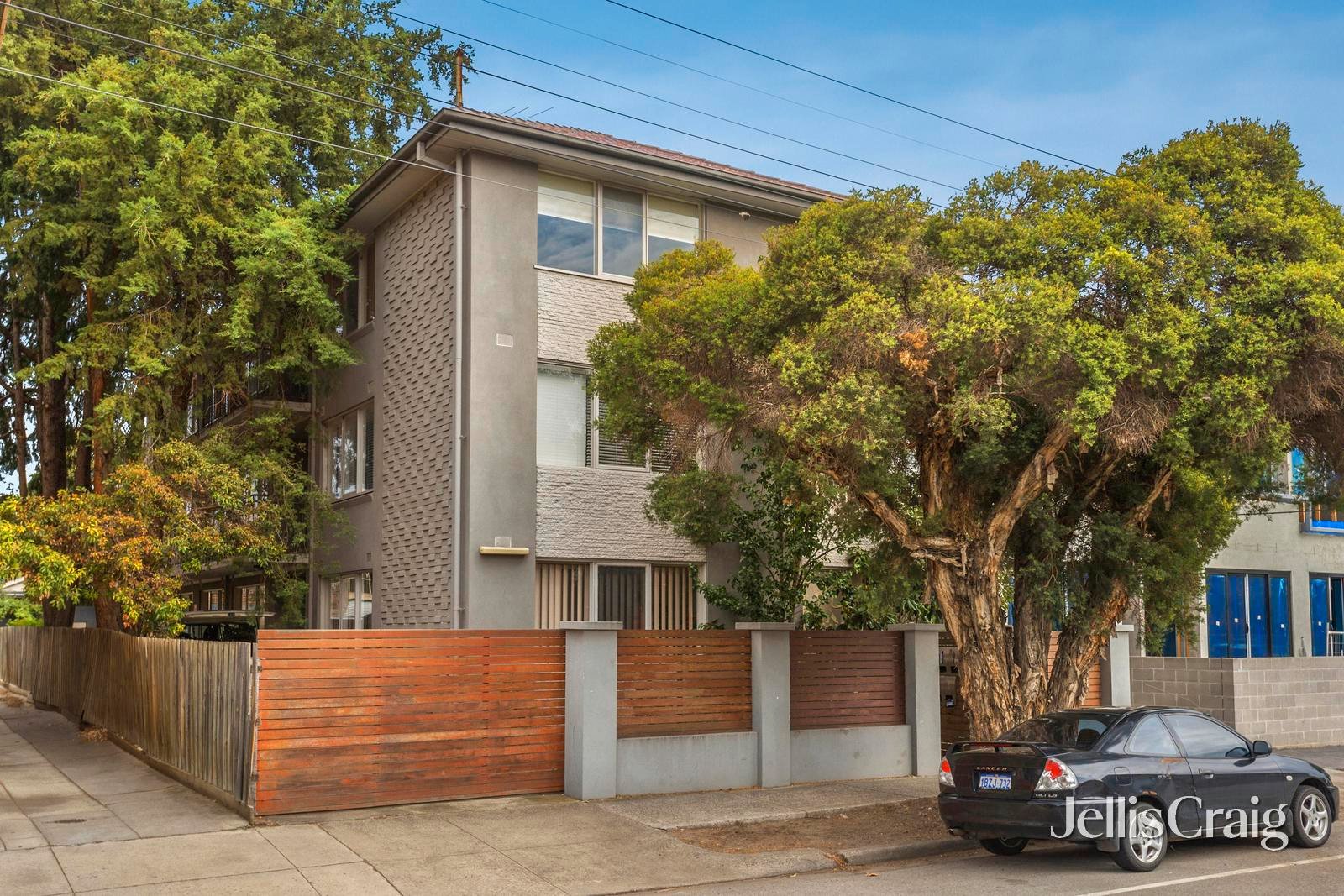 3/122 Glen Huntly Road, Elwood image 1