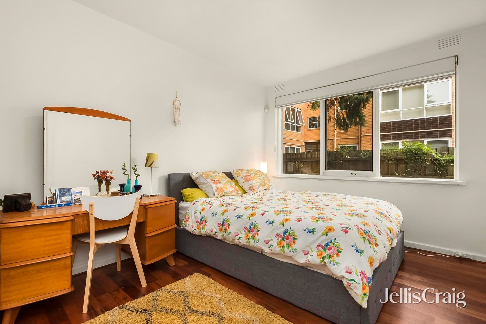 3/122 Glen Huntly Road, Elwood image 4