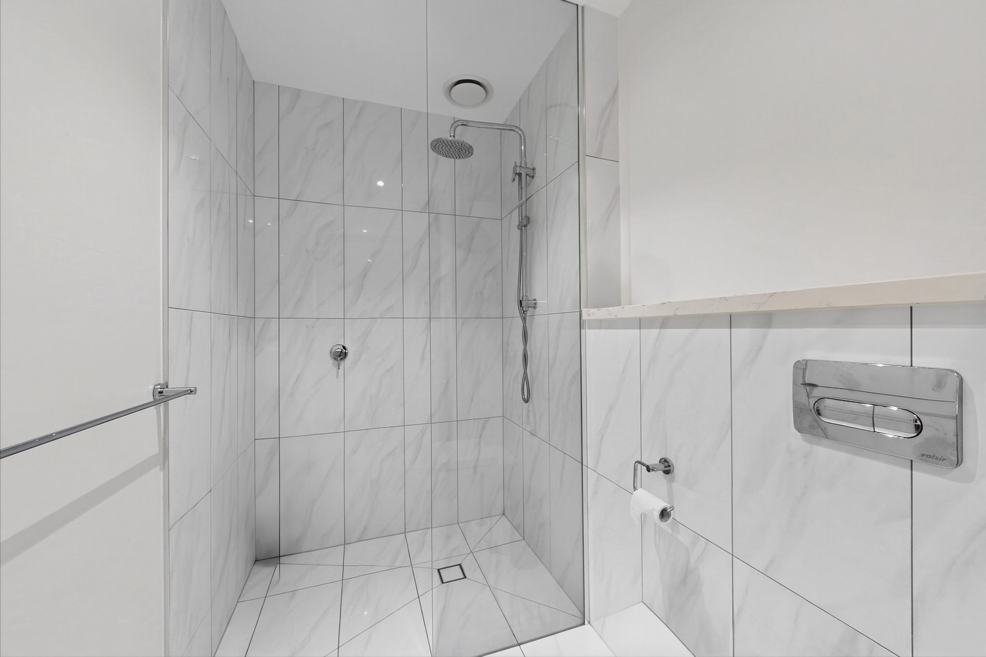 3/1228 Malvern Road, Malvern image 8