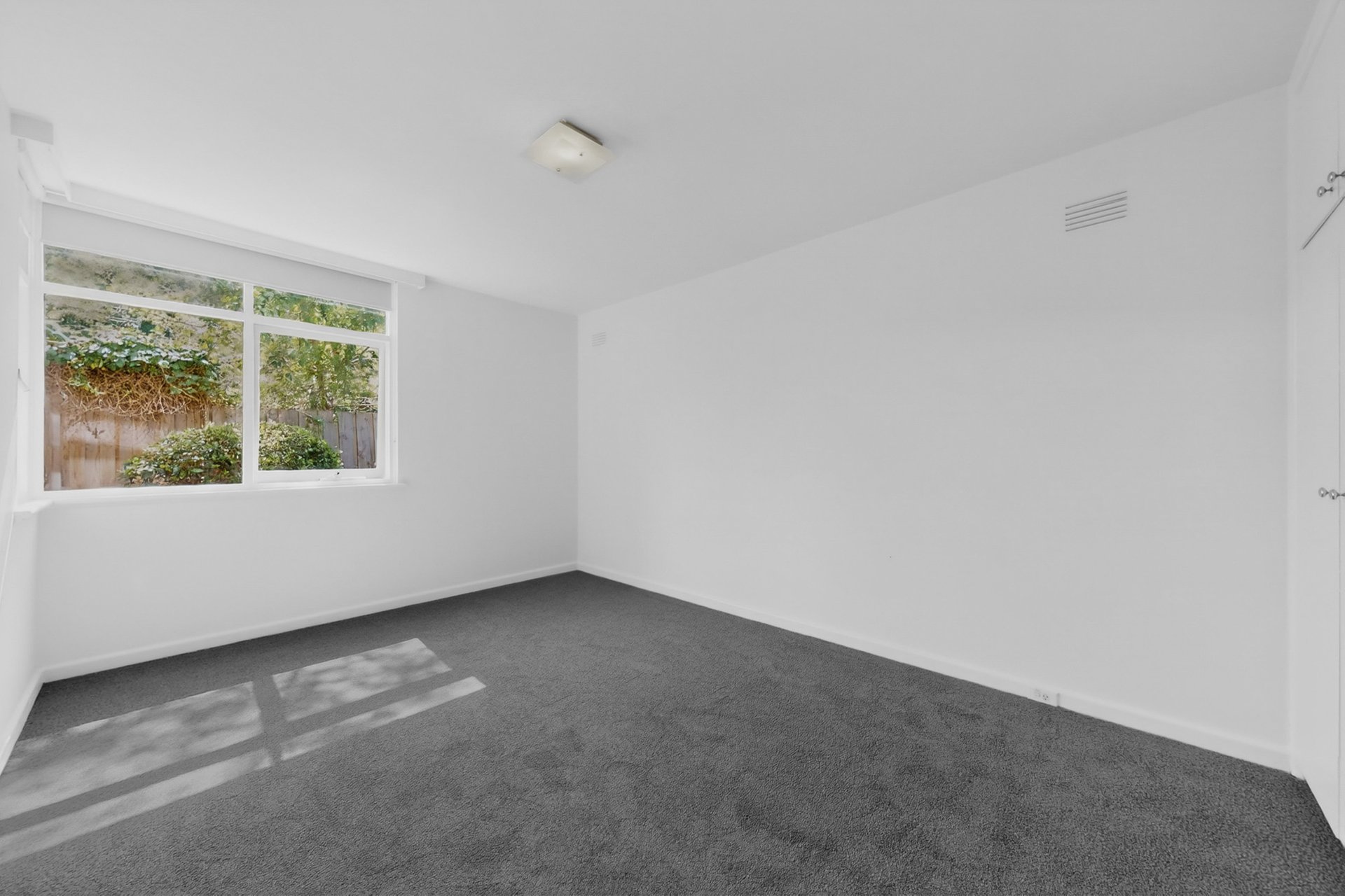 3/125 Glen Huntly Road, Elwood image 8