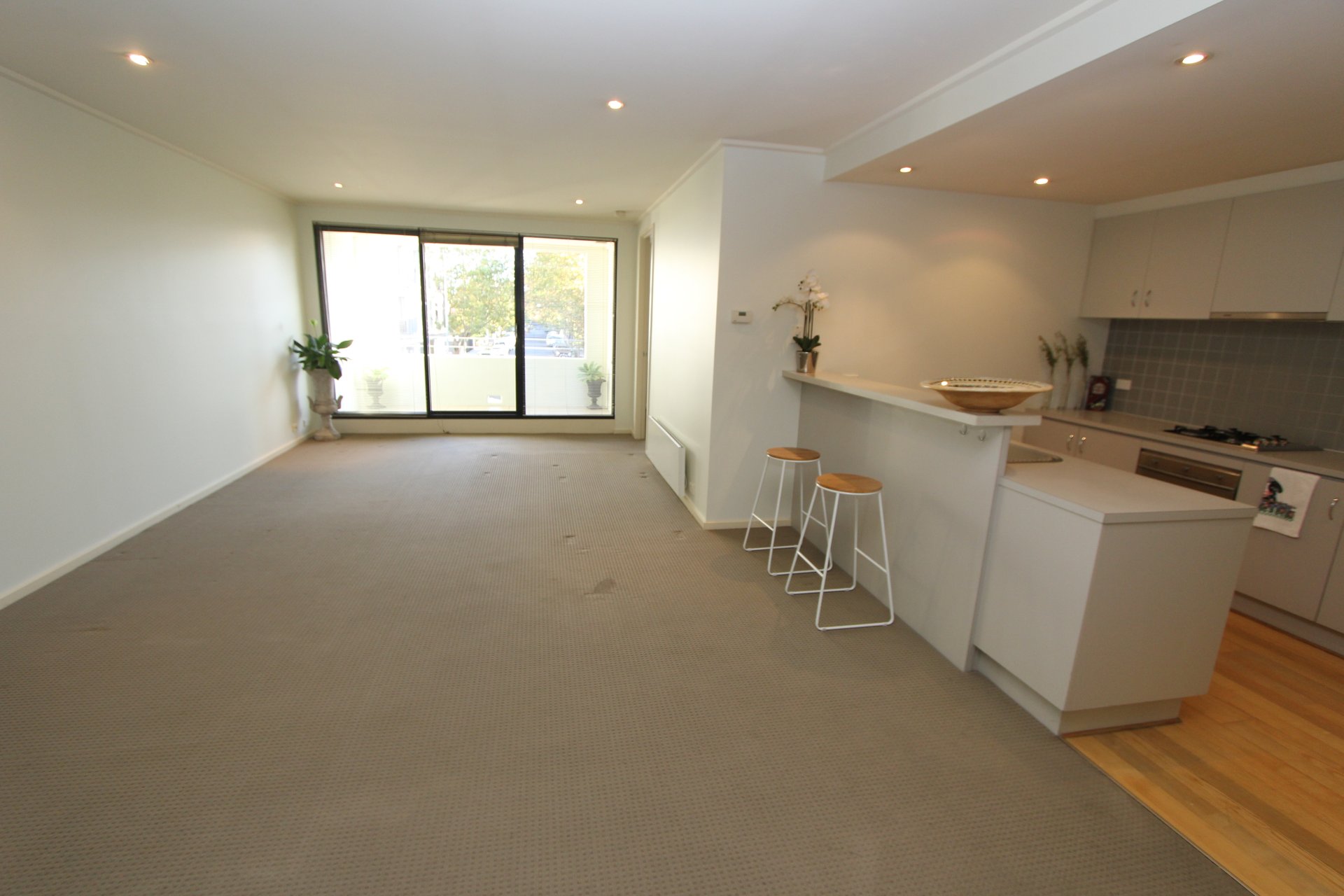 Property Gallery Thumbnail 2