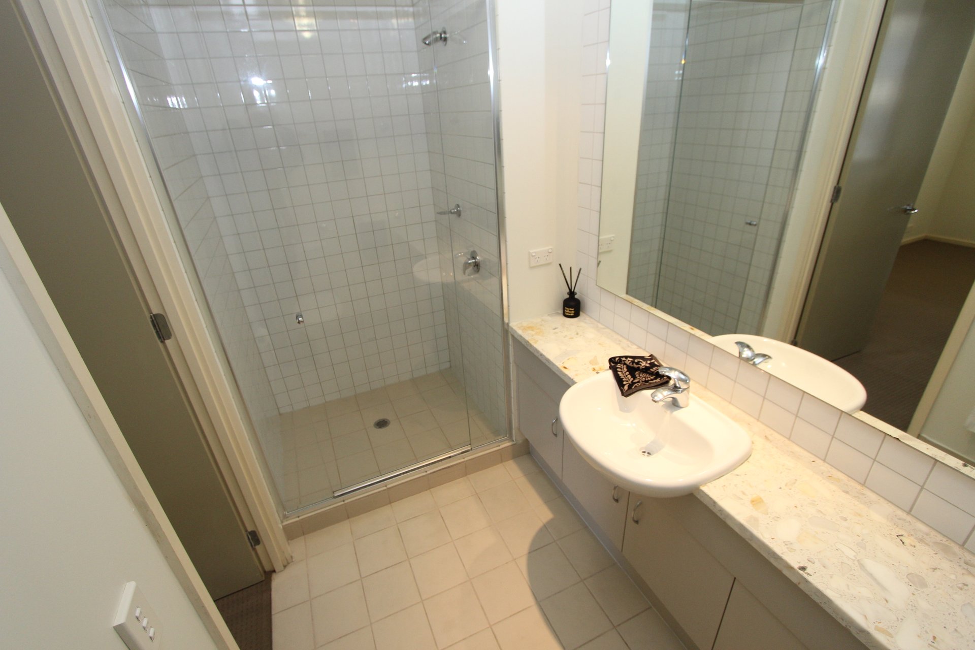 Property Gallery Thumbnail 12