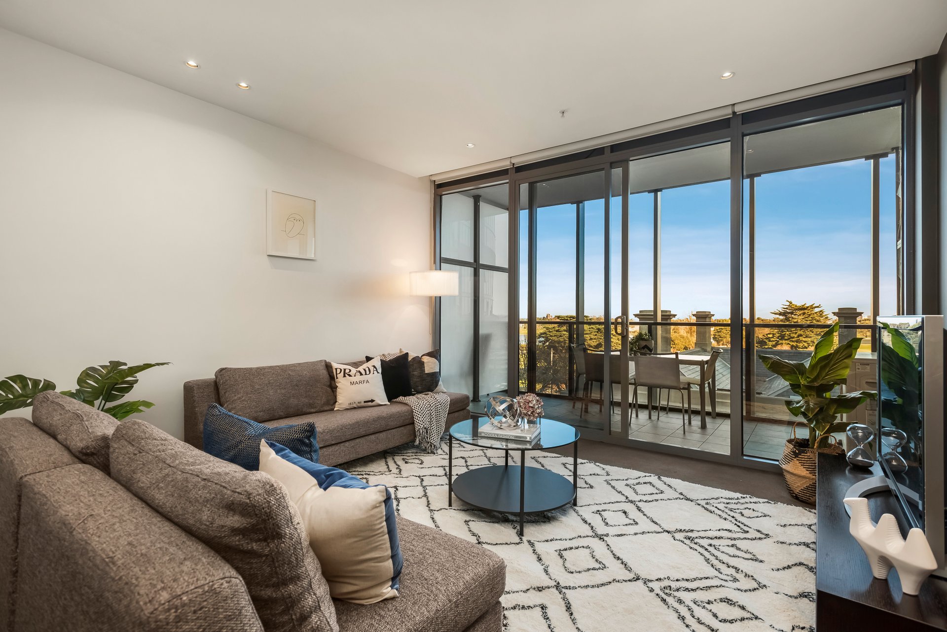 Property Gallery - Main Image