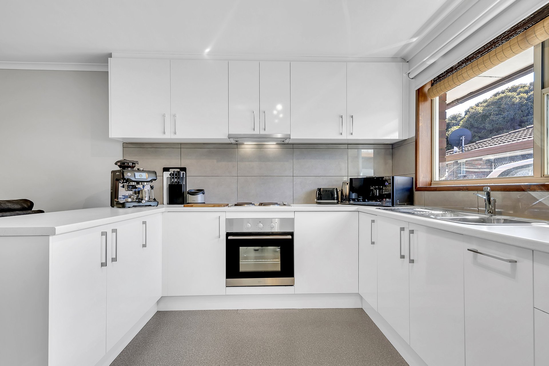 3/127 Minerva Road, Herne Hill image 3