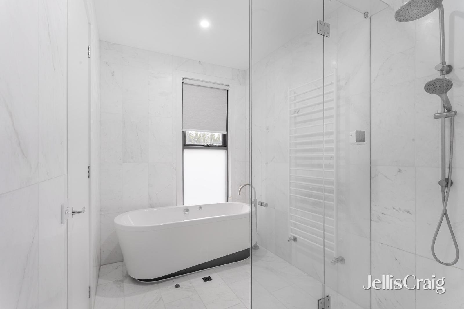 3/1289 Burke Road, Kew image 6