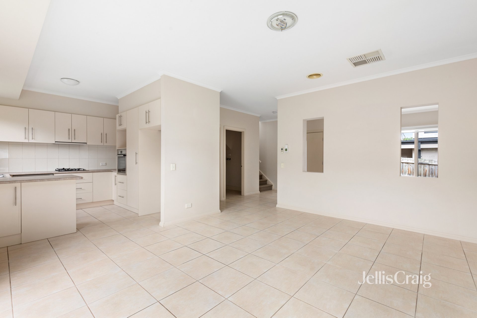 3/129 Mountain View Road, Briar&nbsp;Hill image 2