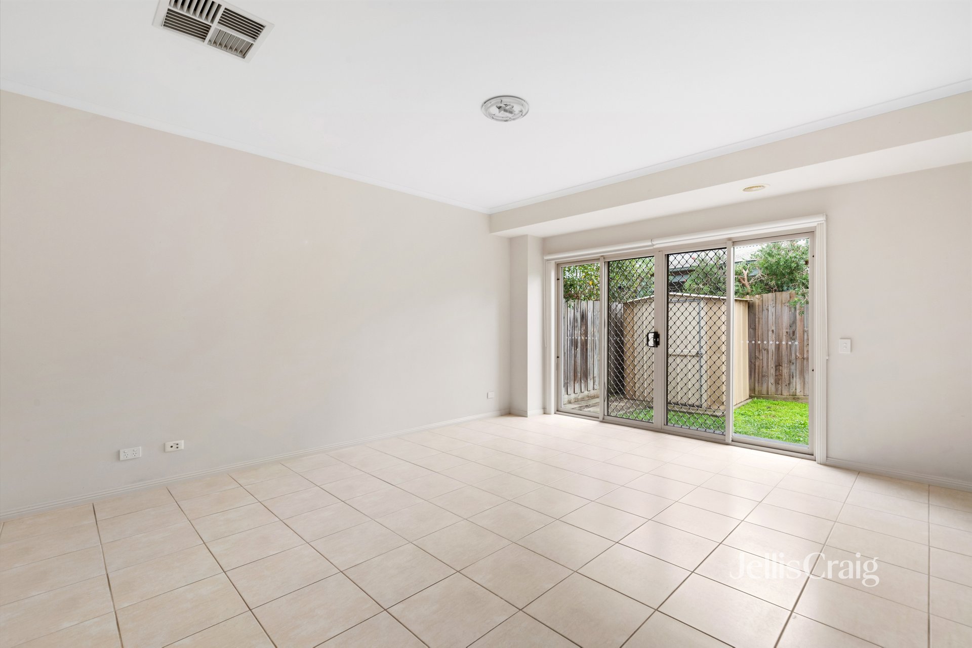 3/129 Mountain View Road, Briar&nbsp;Hill image 4