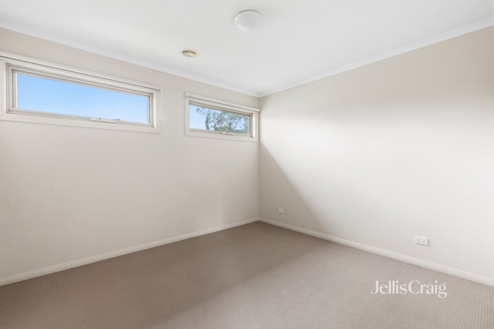 3/129 Mountain View Road, Briar&nbsp;Hill image 9