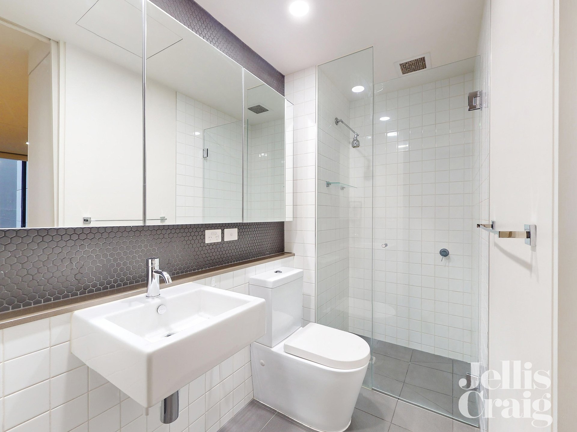 312/97 Flemington Road, North&nbsp;Melbourne image 9