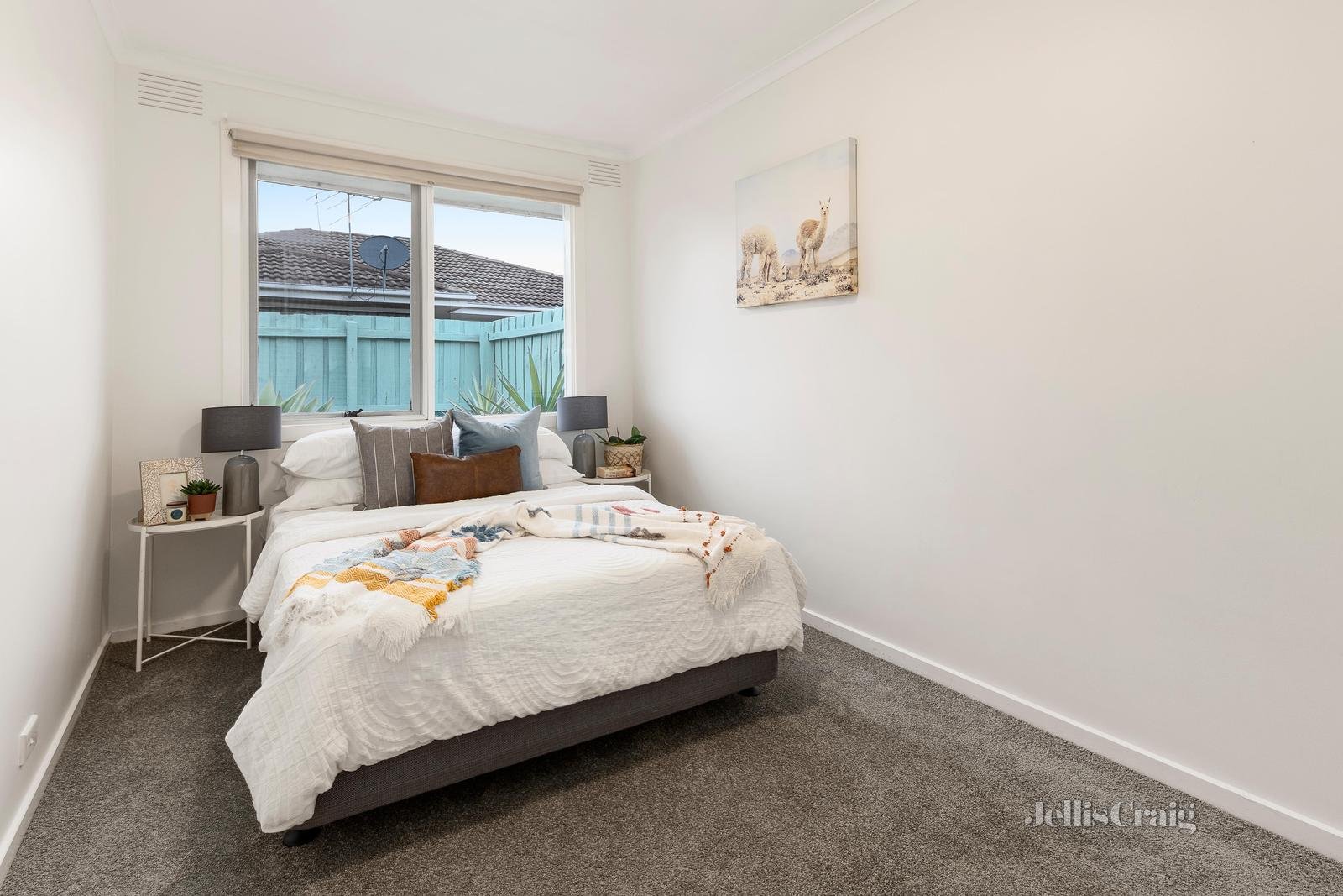 3/13 Albenca Street, Mentone image 8