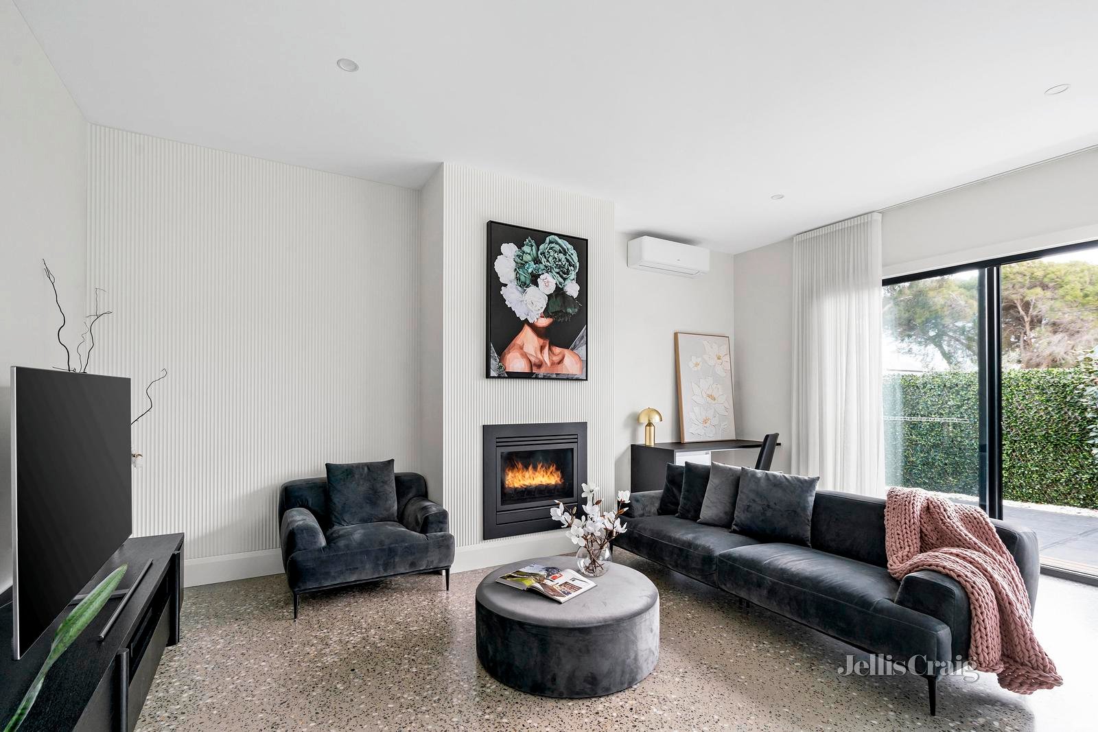 313 Douglas Parade, Newport image 6