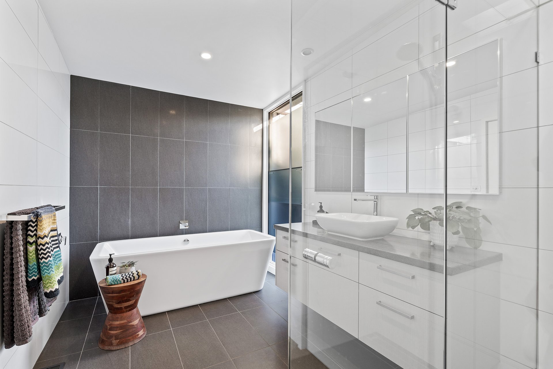 313 Gallaghers Road, Glen Waverley image 11