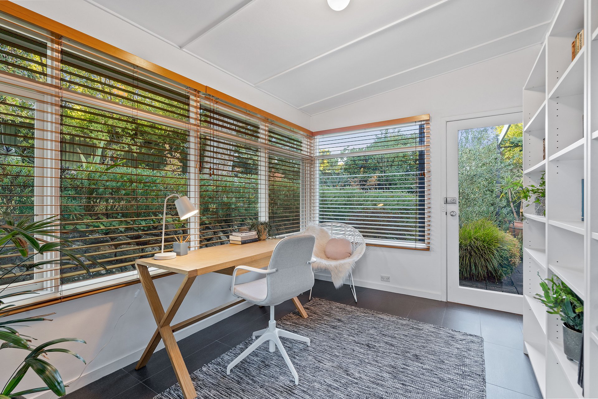 313 Gallaghers Road, Glen Waverley image 14