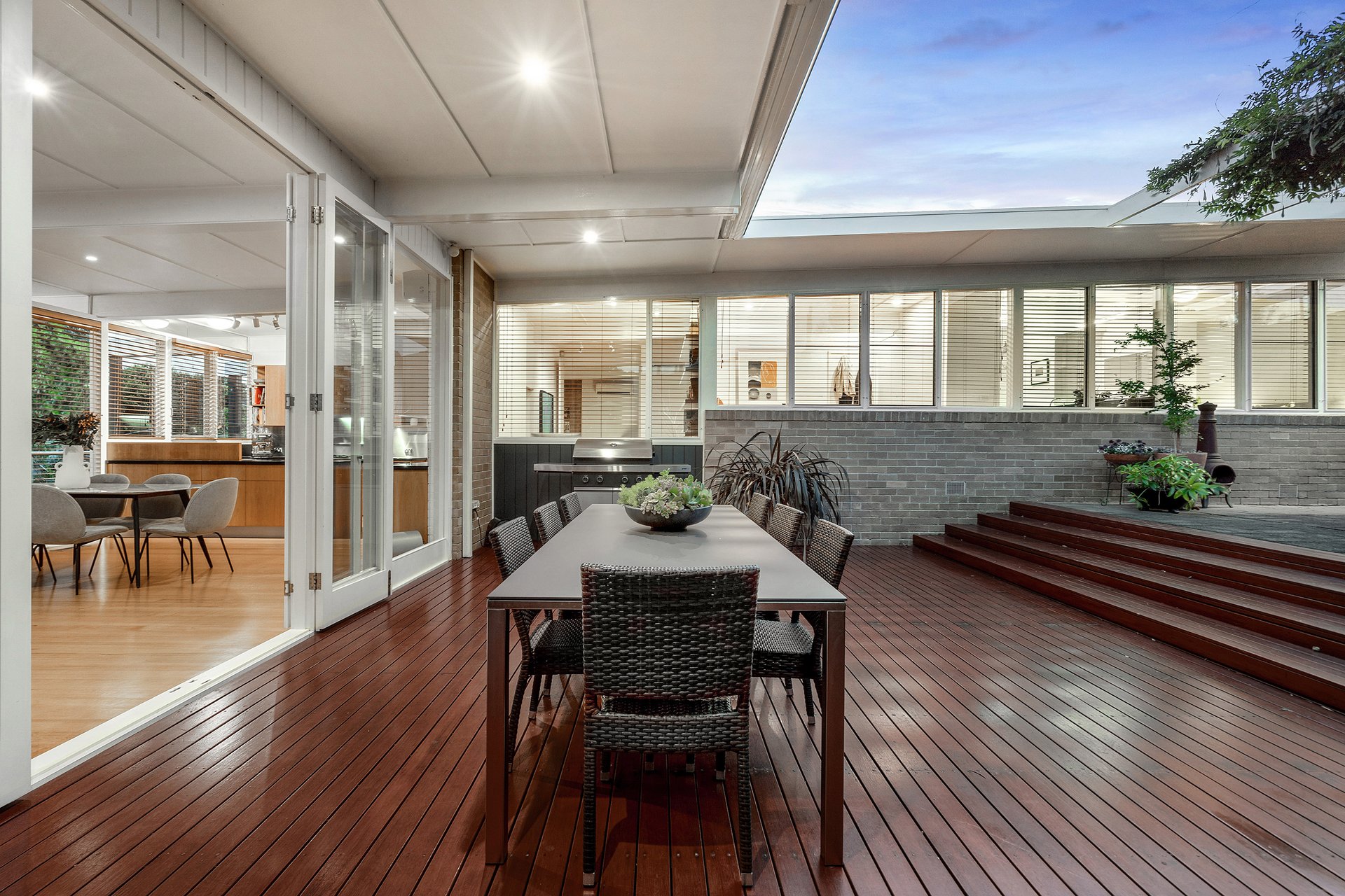 313 Gallaghers Road, Glen Waverley image 15