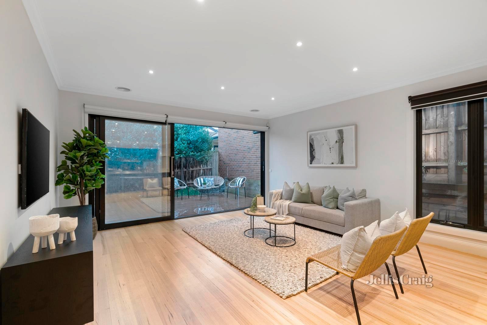3/13 Hiscock Street, Chadstone image 2