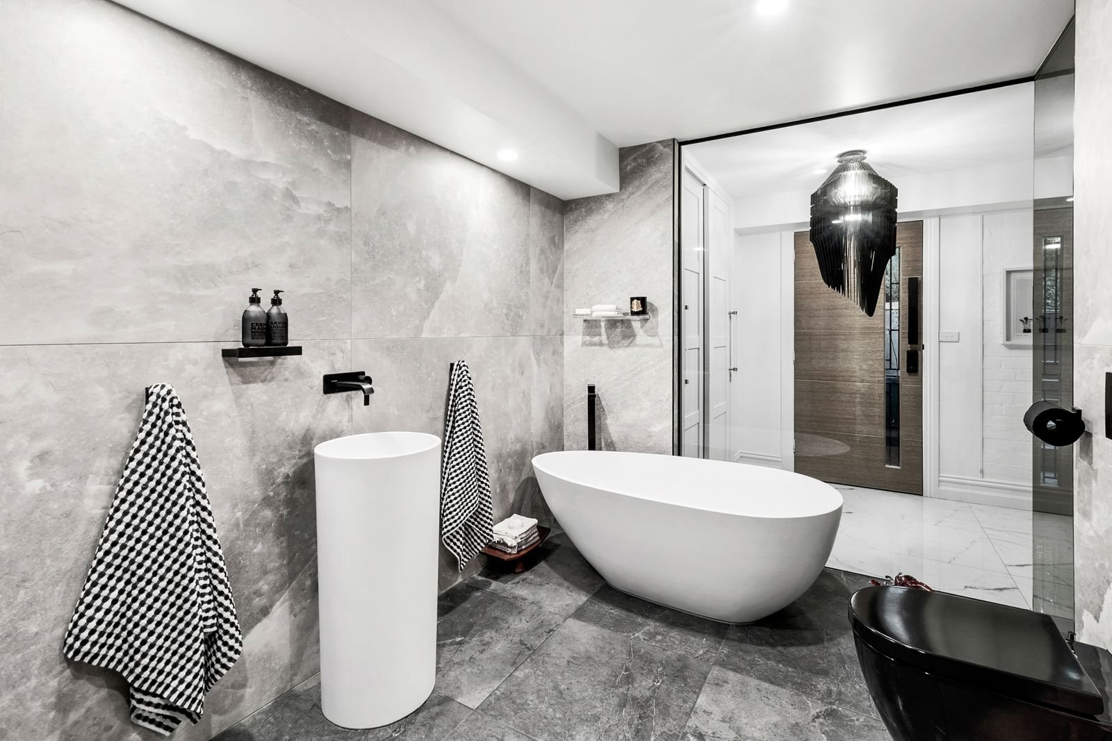 Property Gallery Thumbnail 13