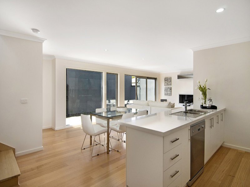 3/13 Mary Street, Spotswood image 3