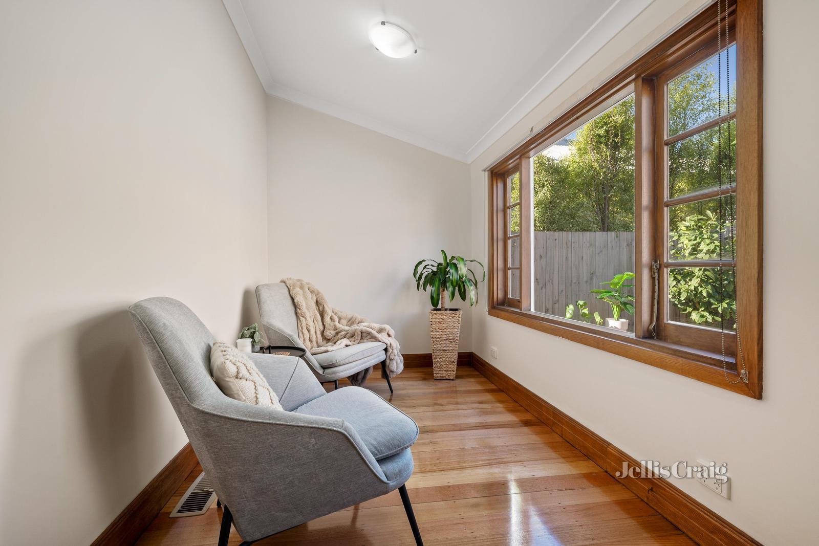 313 Mitcham Road, Mitcham image 4