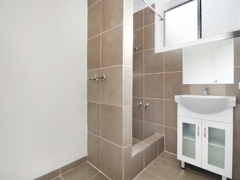 3/13 Stephen Street, Yarraville image 3