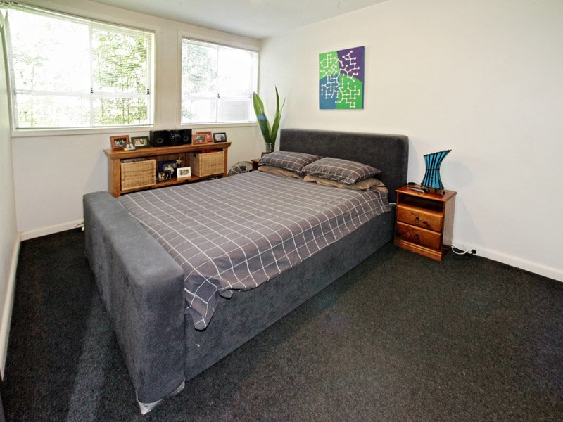 3/130 Glenhuntly Road, Elwood image 5