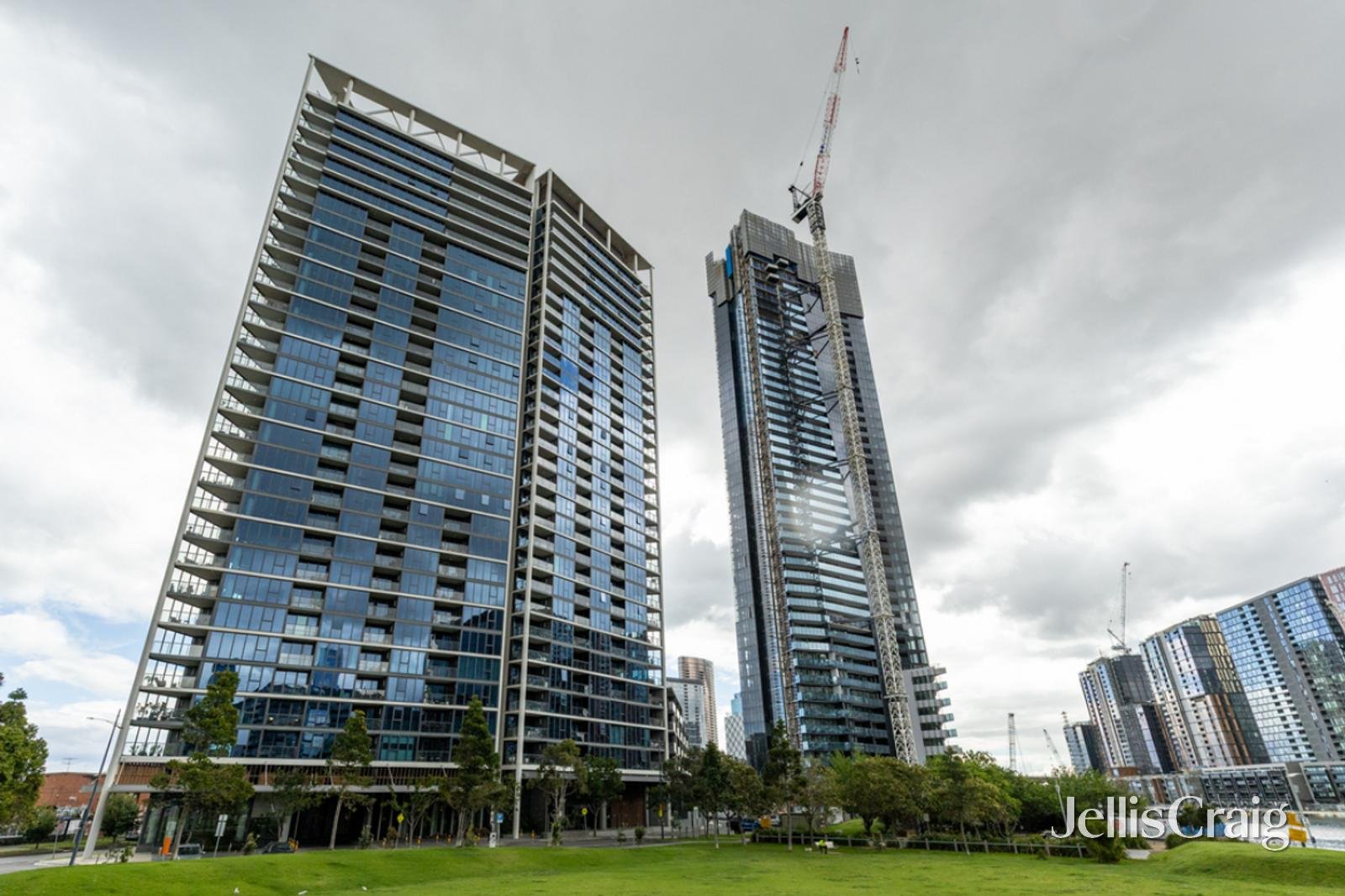313/13 Point Park Crescent, Docklands image 7