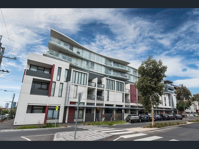 313 / 232 Rouse Street PORT MELBOURNE