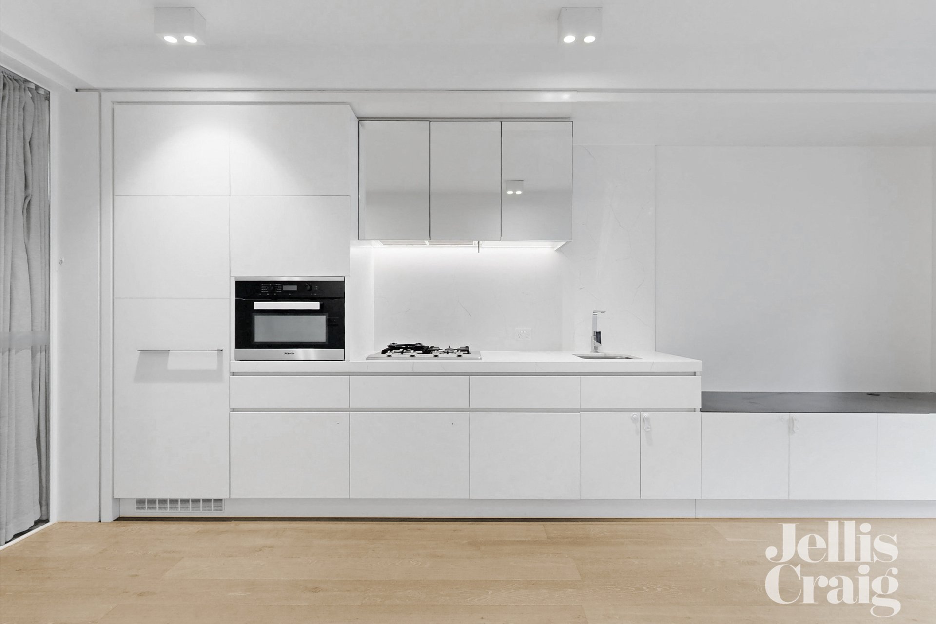 313/38 Cunningham Street, South Yarra image 5