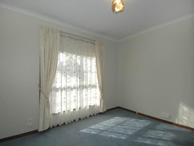 3/135 Minerva Road, Herne Hill image 4