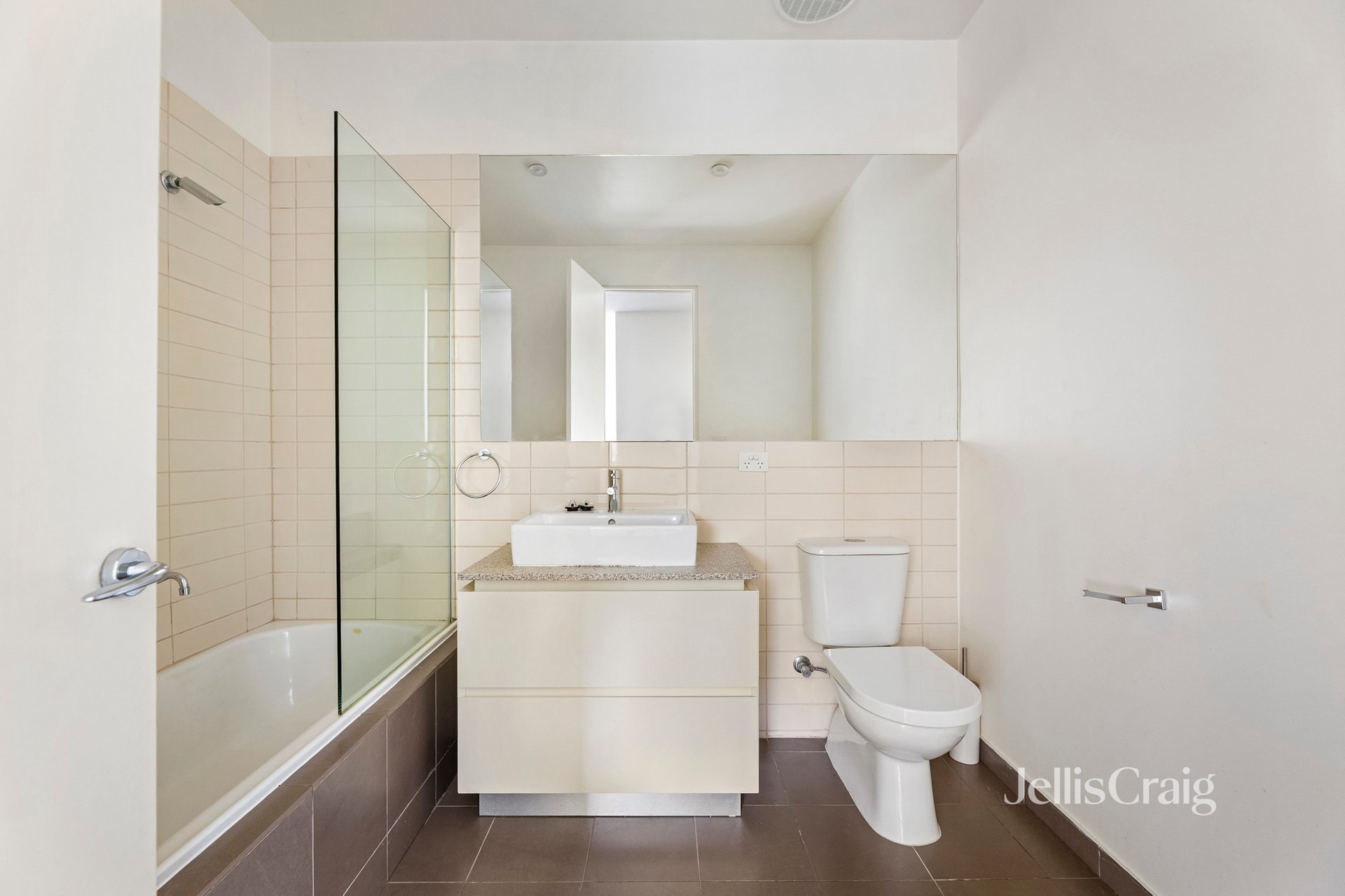3/139 Bond Street, Ivanhoe image 9