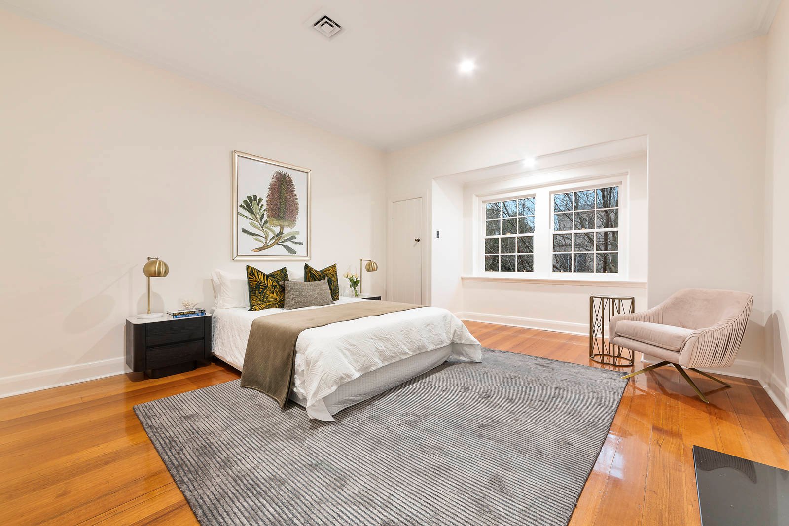 Property Gallery Thumbnail 7