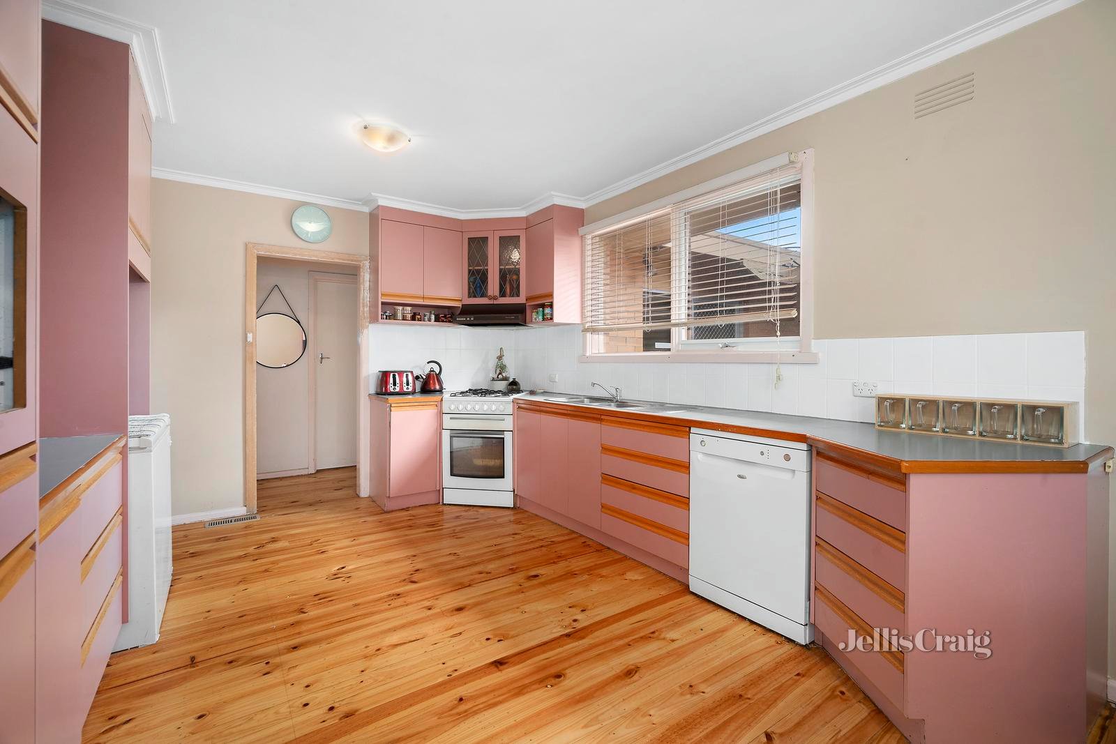 314 Larter Street, Golden Point image 3