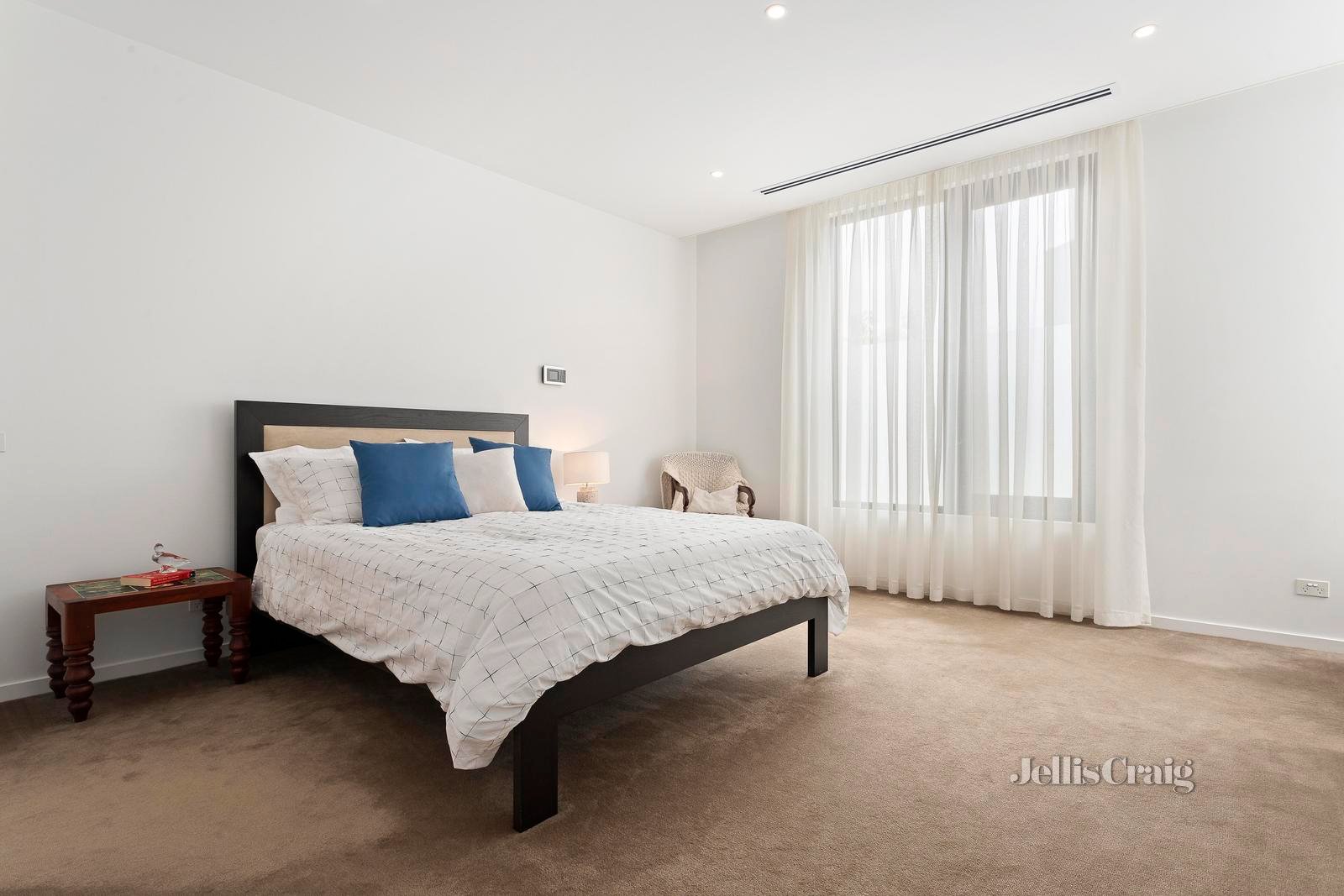 3/14 Martin Court, Toorak image 7