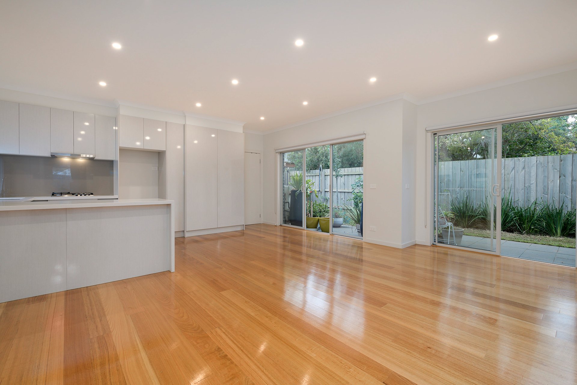 Property Gallery Thumbnail 4