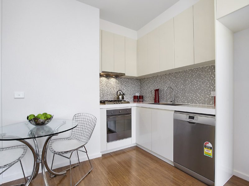 3/14 Nepean Highway, Brighton image 2